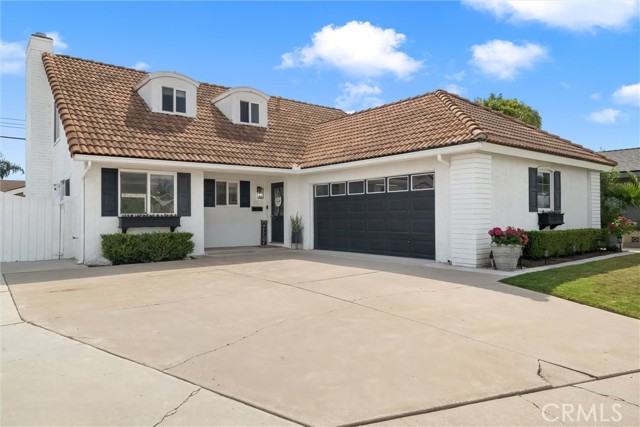 Property photo of 5492 Carousel CR
