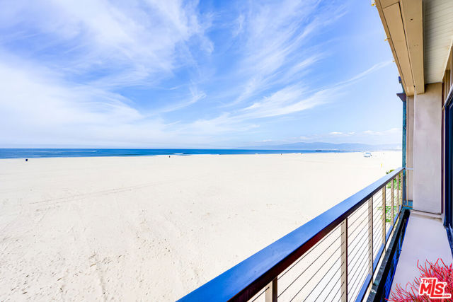 Property photo of 1 Spinnaker ST