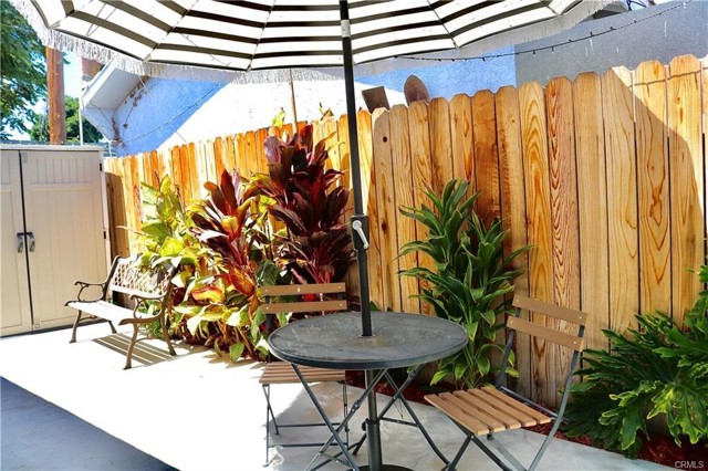 Property photo of 339 W Poplar ST