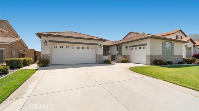 Property photo of 5120 Armendarez LN
