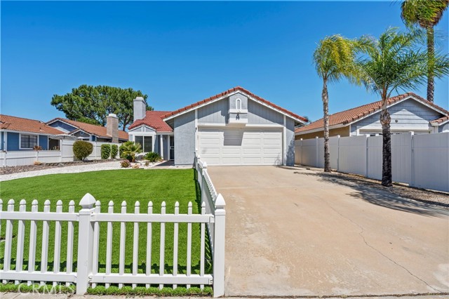 Photo of 39427 Canyon Rim Cr
