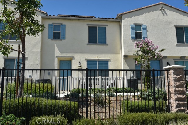 Property photo of 975 W Clover AV