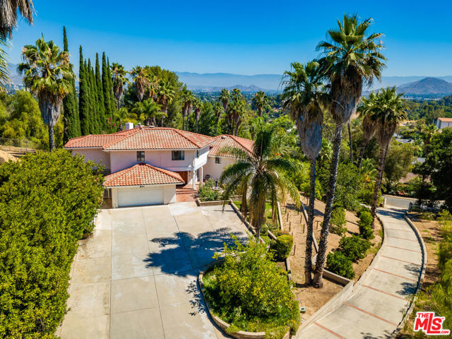 Property photo of 2357 Knob Hill DR