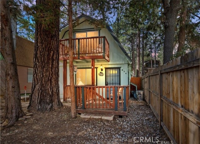 Property photo of 370 Victoria LN