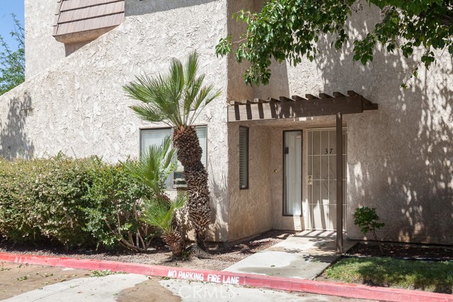 Property photo of 425 W Avenue J5