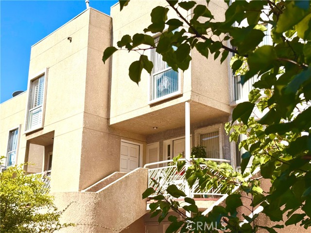 Property photo of 116 W Maple ST