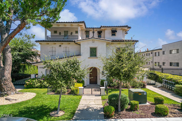 Property photo of 418 Fairview AV