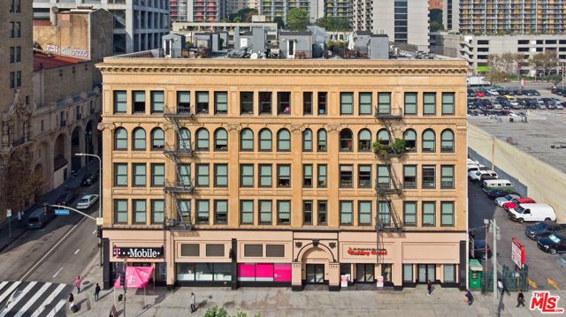 Property photo of 253 S Broadway