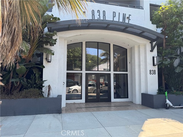 Property photo of 838 Pine AV