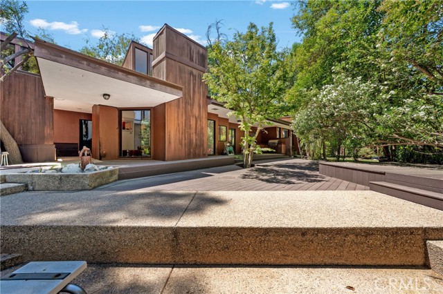 Property photo of 24865 Long Valley Road