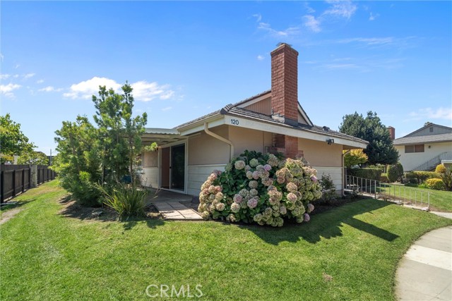 Property photo of 22621 Maple AV