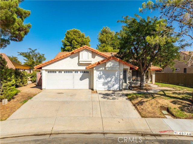Property photo of 40744 Via Valor