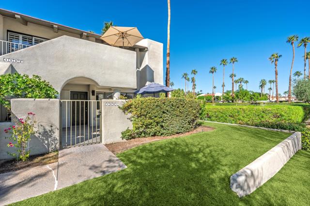 Property photo of 1100 E Amado RD