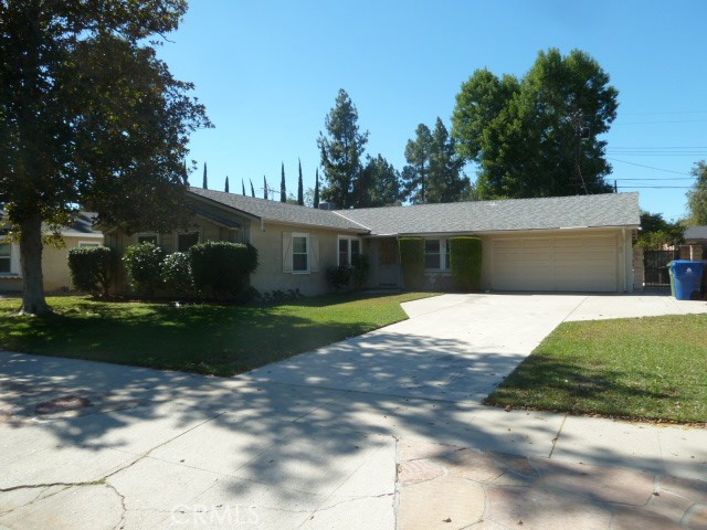Photo of 7435 Lena