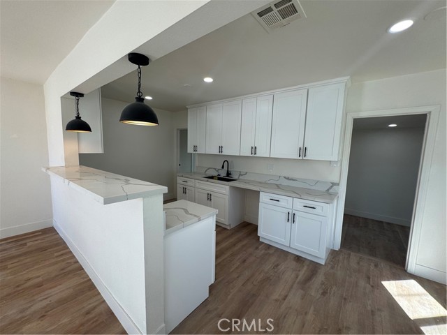 Photo of 3230 Bronson