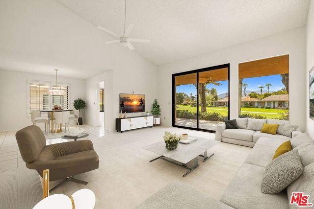 Property photo of 8 La Ronda DR