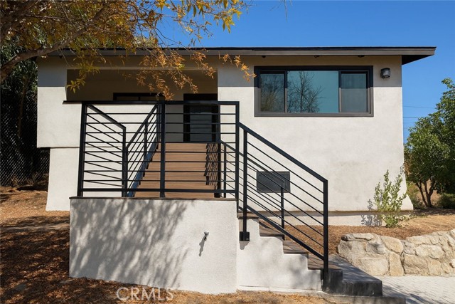 Property photo of 645 N Avenue 50