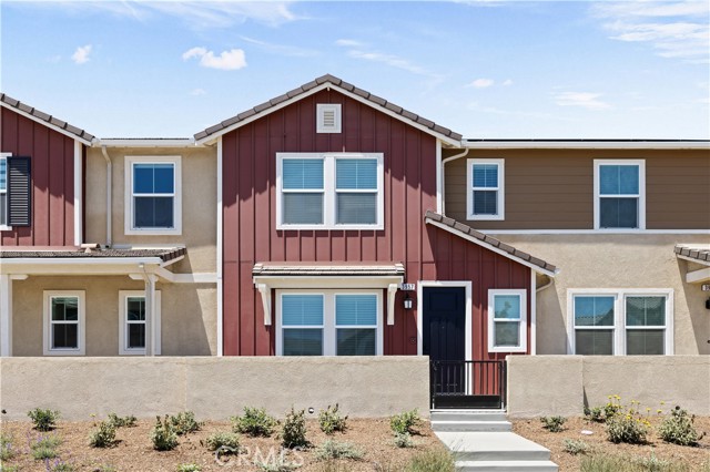 Property photo of 3957 E Huntington