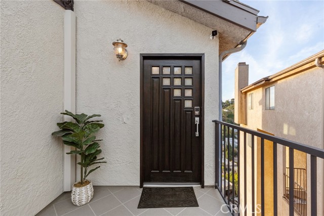 Property photo of 1393 N Avenue 57