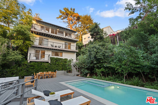 Property photo of 2753 La Cuesta DR