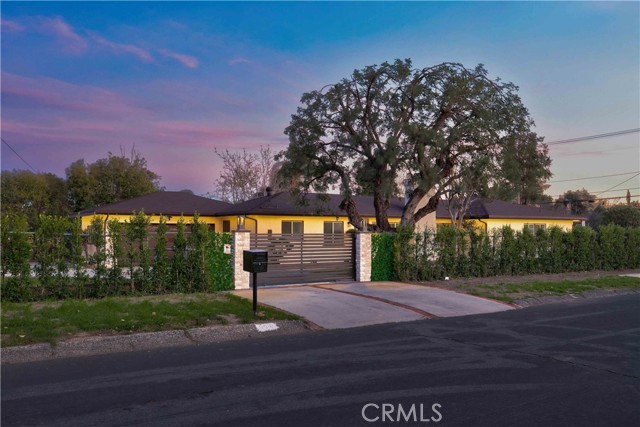 Photo of 9506 Burnet