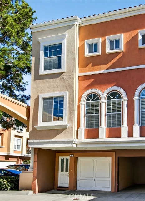 Photo of 1 Salviati Aisle