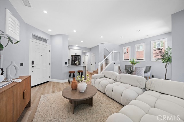 Property photo of 328 Flyers LN