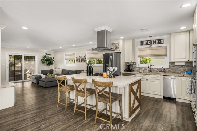 Property photo of 1021 E Del Mar AV