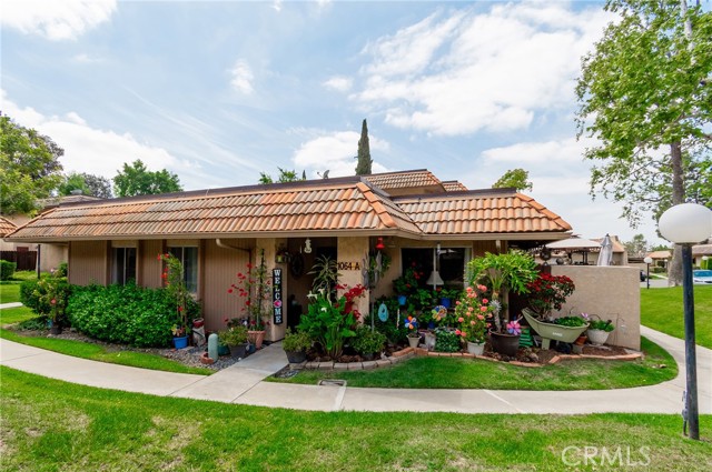 Property photo of 1064 Las Lomas DR