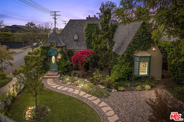 Property photo of 101 N Laurel AV