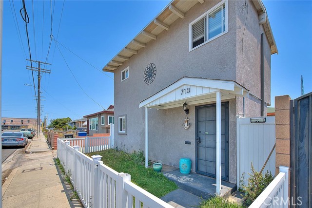 Property photo of 710 N Neptune AV