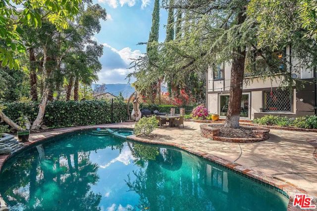 Property photo of 1944 Montecito DR