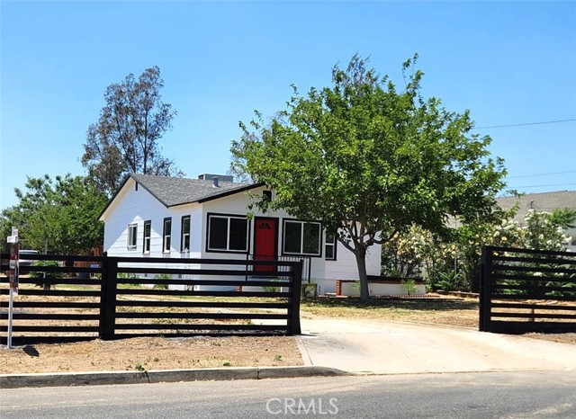 Property photo of 3941 Campbell ST