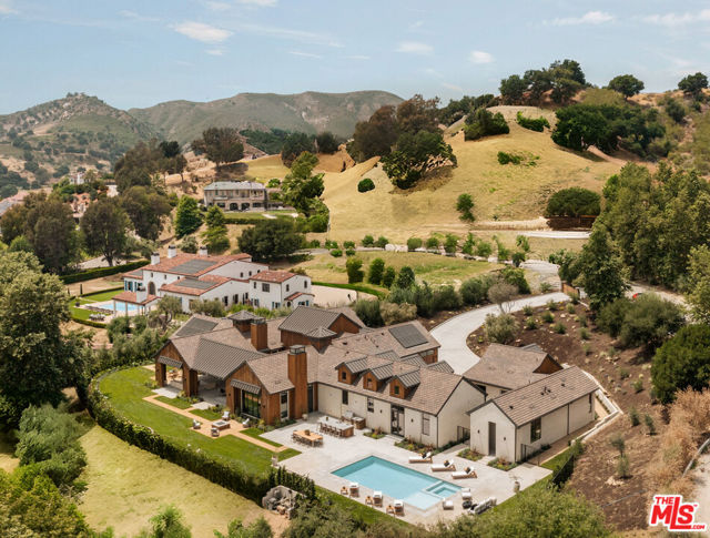 Photo of 26719 Mulholland Hy