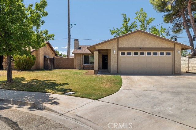 Property photo of 1004 Lightcap ST