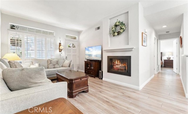 Property photo of 9 Escarlata