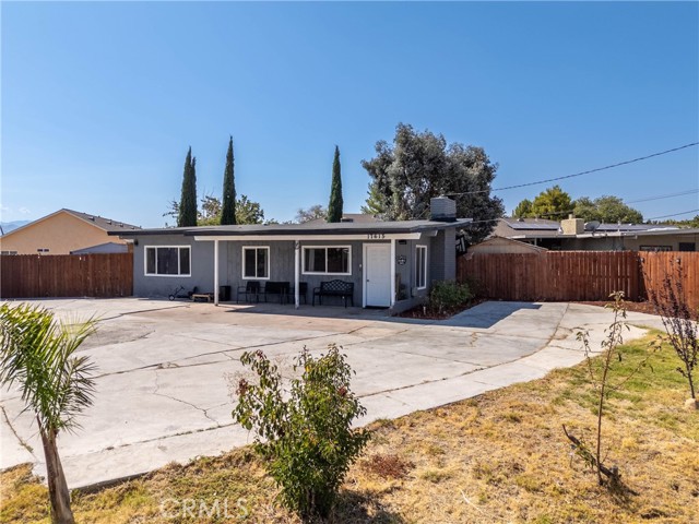 Property photo of 17615 Sultana ST