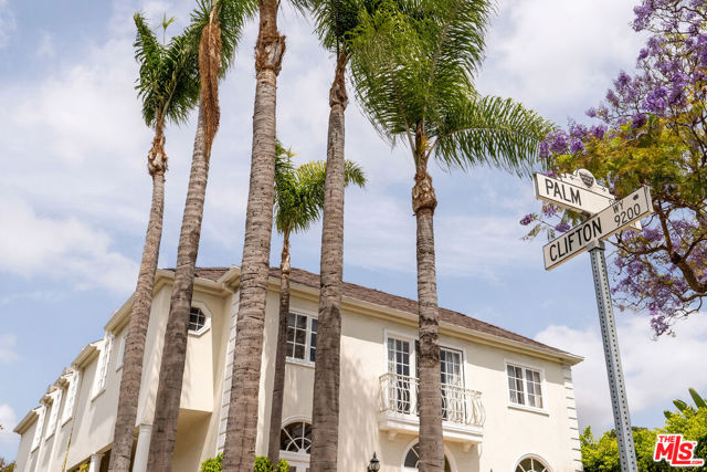 Property photo of 201 N Palm DR