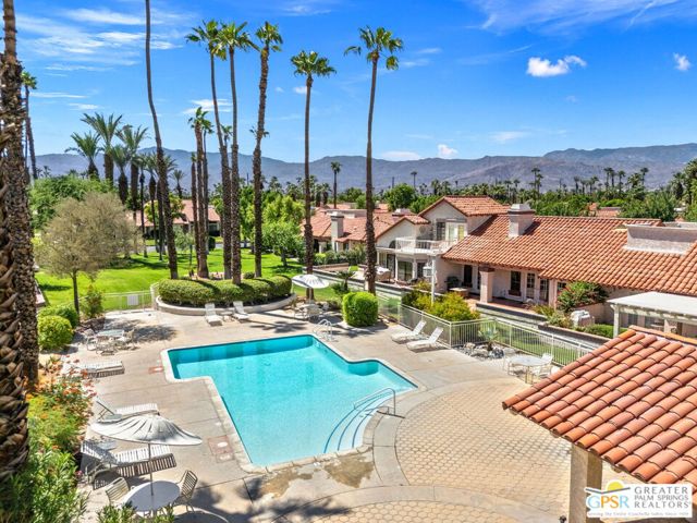 Property photo of 106 Avellino CR