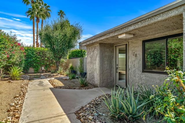 Property photo of 1111 E Ramon RD