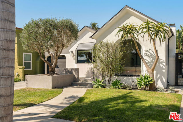 Property photo of 3039 Vineyard AV