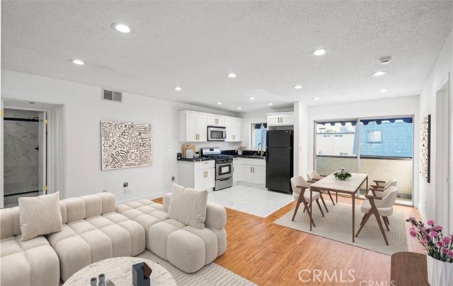 Property photo of 18530 Hatteras ST