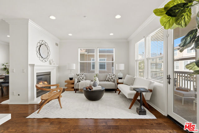 Property photo of 1800 Oak ST