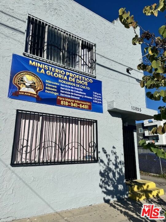 Property photo of 10825 Magnolia BL