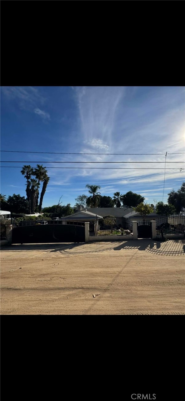 Property photo of 25325 Mountain Cliff Dr