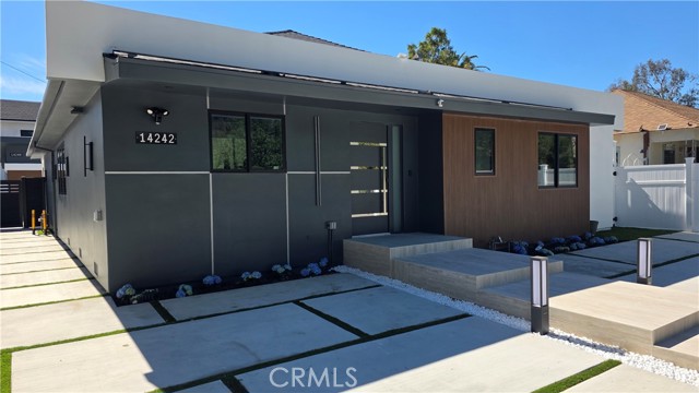 Photo of 14242 Hortense