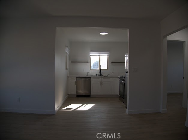 Property photo of 3160 Warwick AV