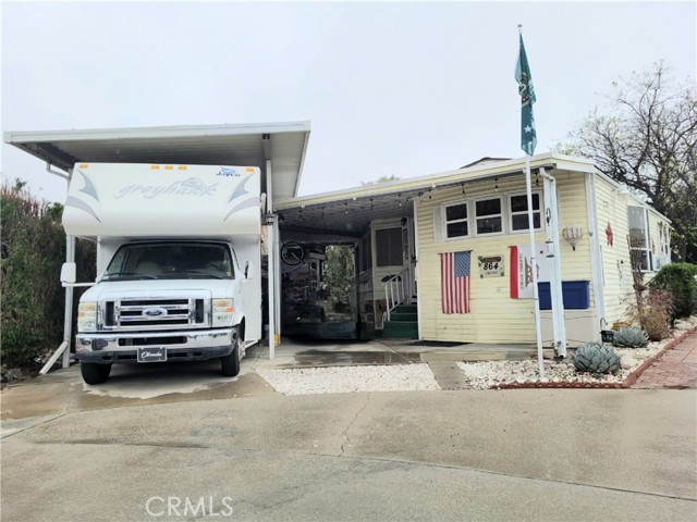 Property photo of 864 Chestnut DR