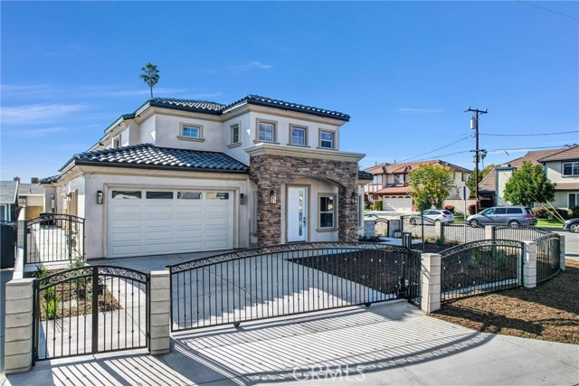 Property photo of 6819 Oak AV