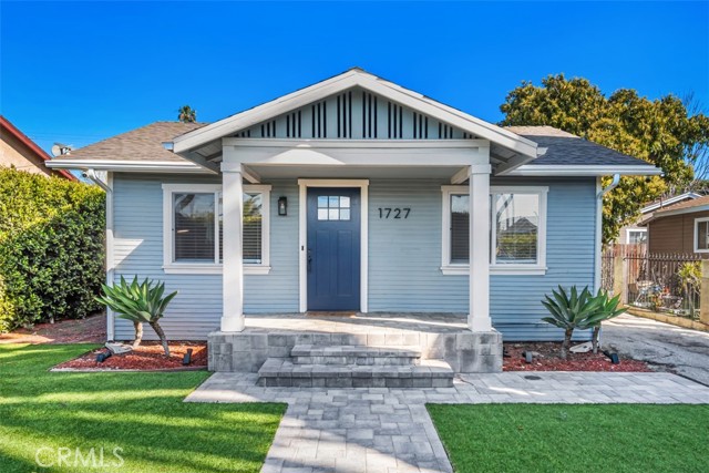 Property photo of 1727 W 59th PL